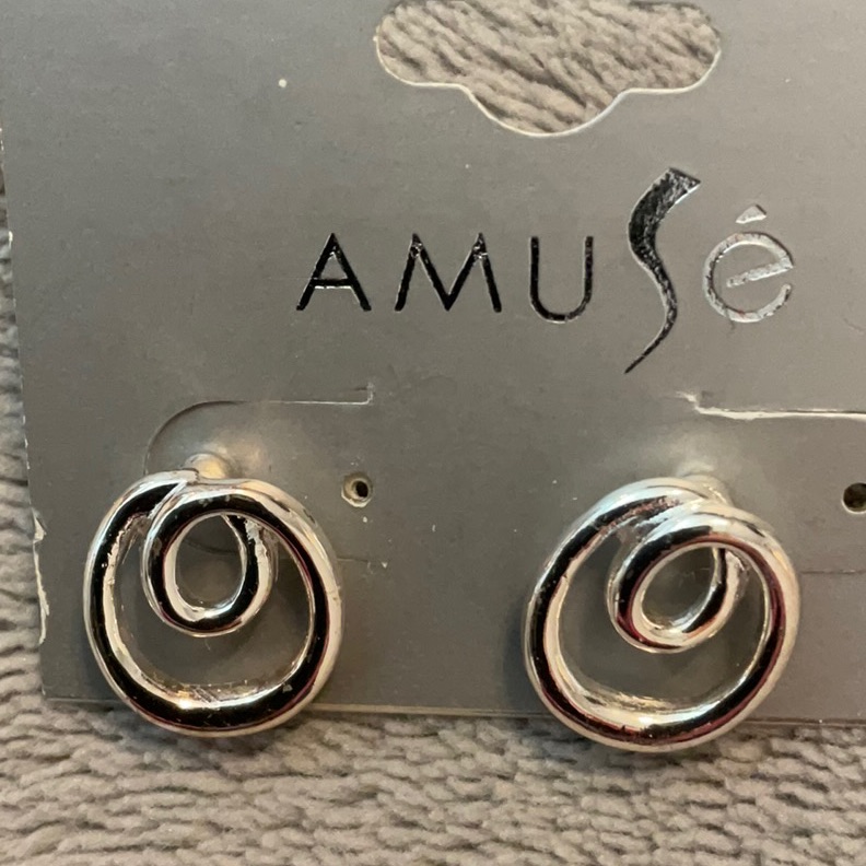 Circles Studs 5$